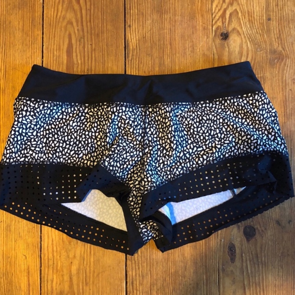 Womens Lululemon Stride To Tide Short 8 Laser Cut Out Speed Shorts Miss Mosiac